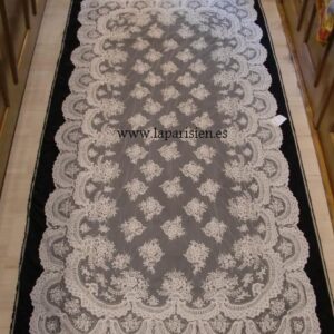 Mantilla Bordada a mano