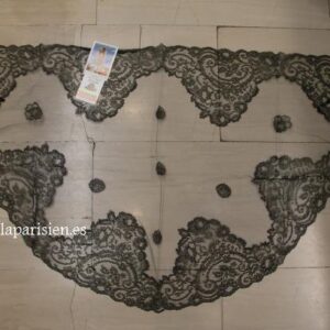 Chalina Mantilla triangular Castellón