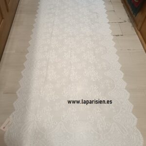 Mantilla blanca mediana