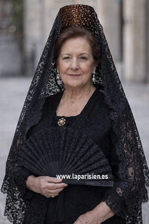 MANTILLA NEGRA BURGOS