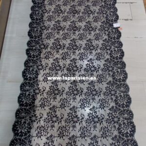 Mantilla Negra León