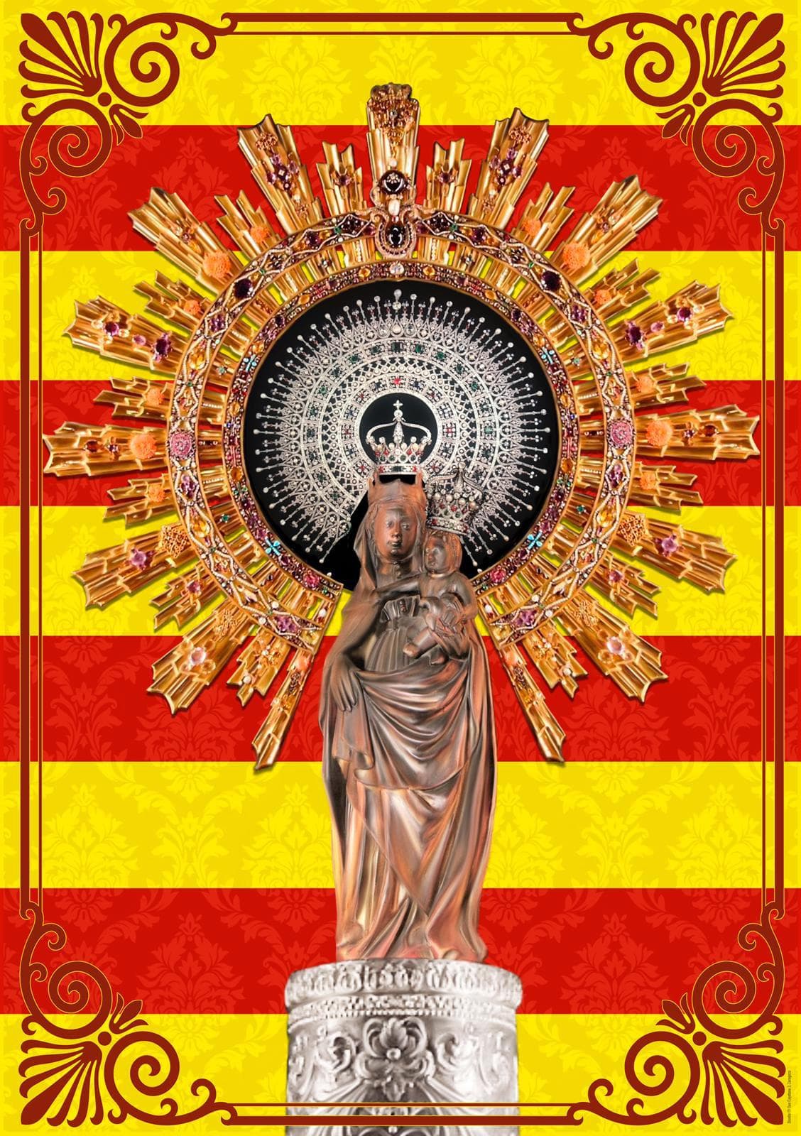 Balconera de la virgen del pilar con el fondo de la bandera de aragon