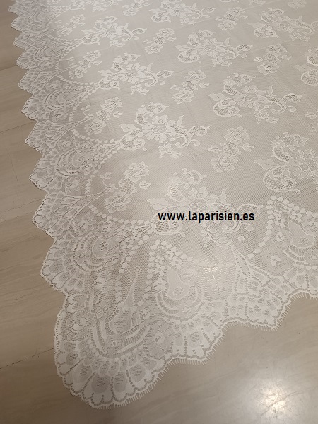 Mantilla+Peine+Broche