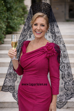 MANTILLA NEGRA AVILA