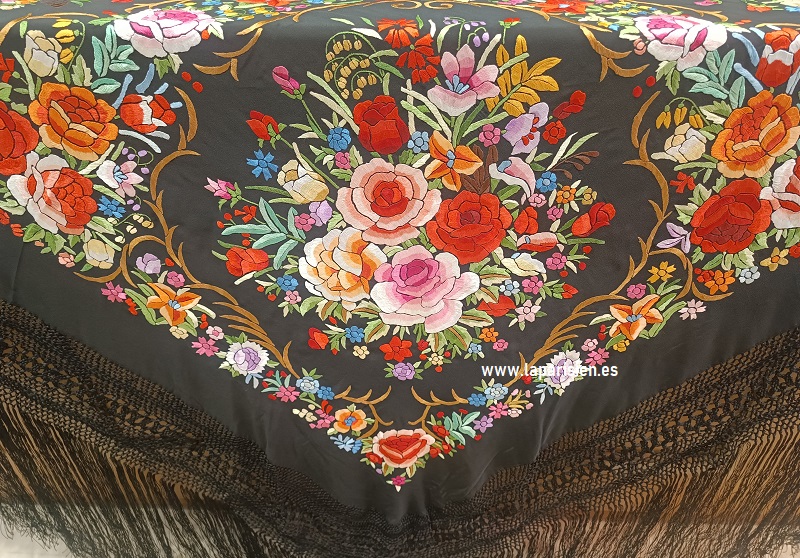 Manton exclusivo de la parisien tienda en zaragoza