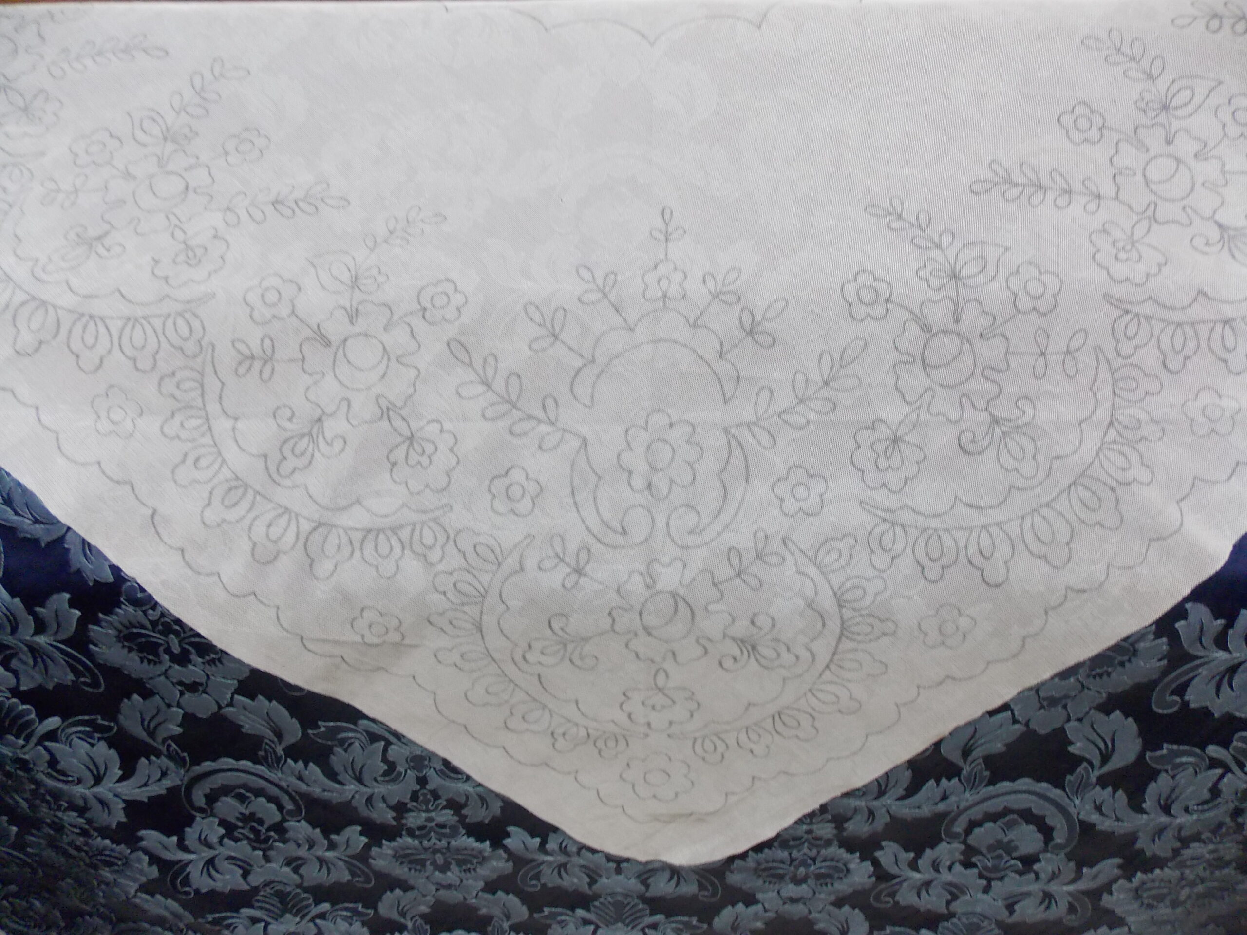 BOBINÉ PARA BORDAR EN BATISTA Nº ROSAS LA PARISIEN