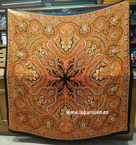 Mantón de merino extremeño de cien colores de 1.60 metros en fibrana y tonos calabaza