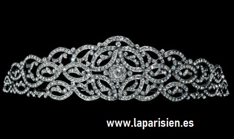 TIARA TRIANA LA PARISIEN