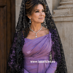 MANTILLA NEGRA VALENCIA