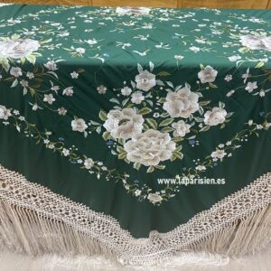 Mantón de Manila verde bordado marfil 132x132 cm con dos esquinas diferentes