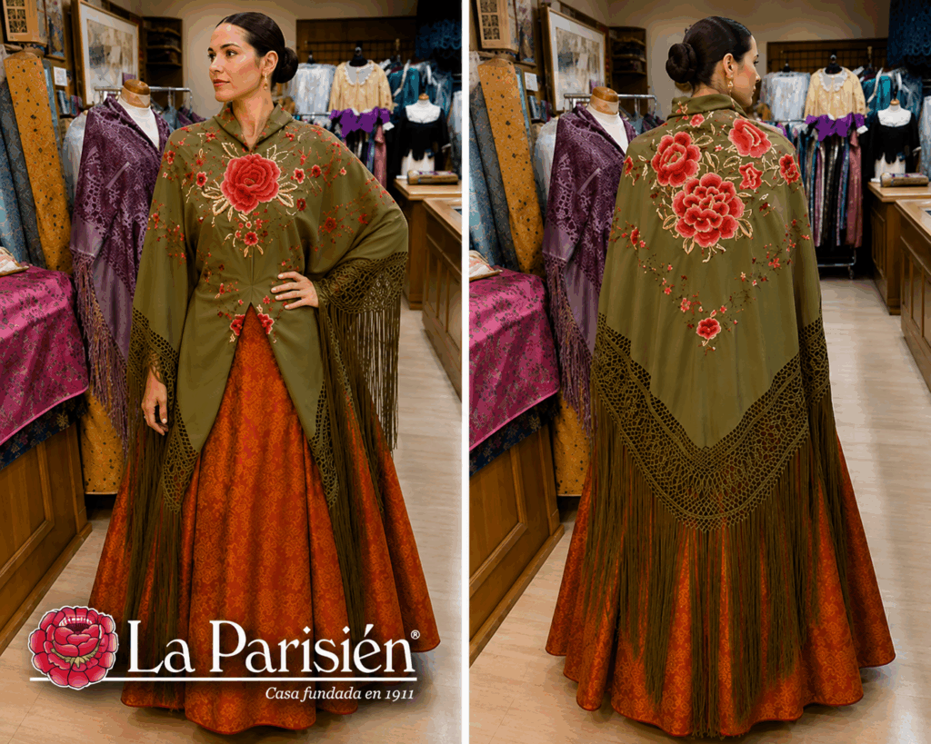 Mujer vestida con traje regional para fiestas patronales
